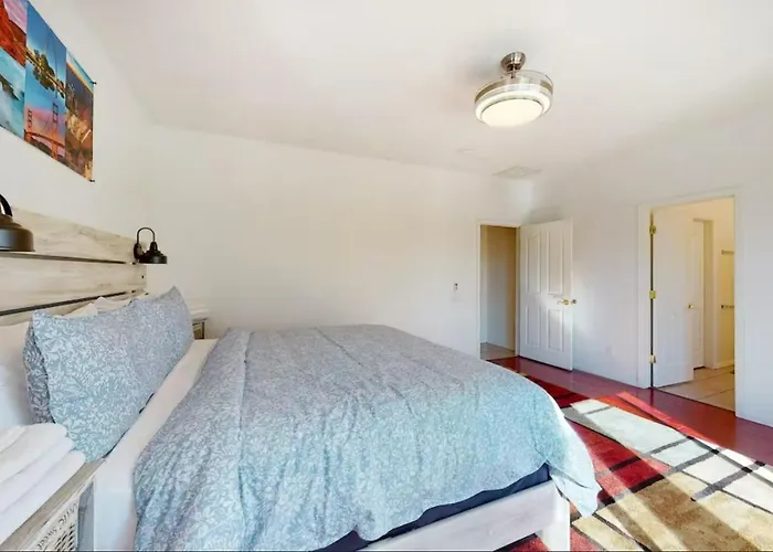 Holiday home New! Stunning Peaceful - Very Close To Sports Complex Peoria